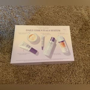 Meaningful Beauty Cindy Crawford Daily Essentials System